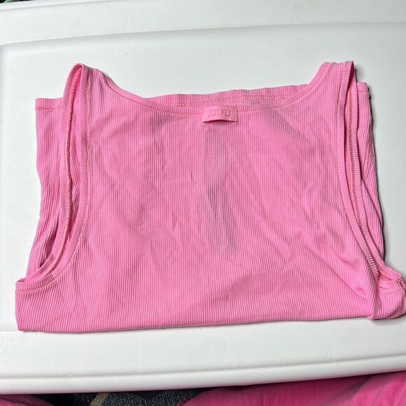 NWT SKIMS soft lounge tank 4x cotton candy - Picture 7 of 8